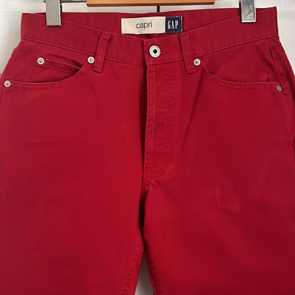 Gap Red High Rise Capris Size 6 - Picture 2 of 7